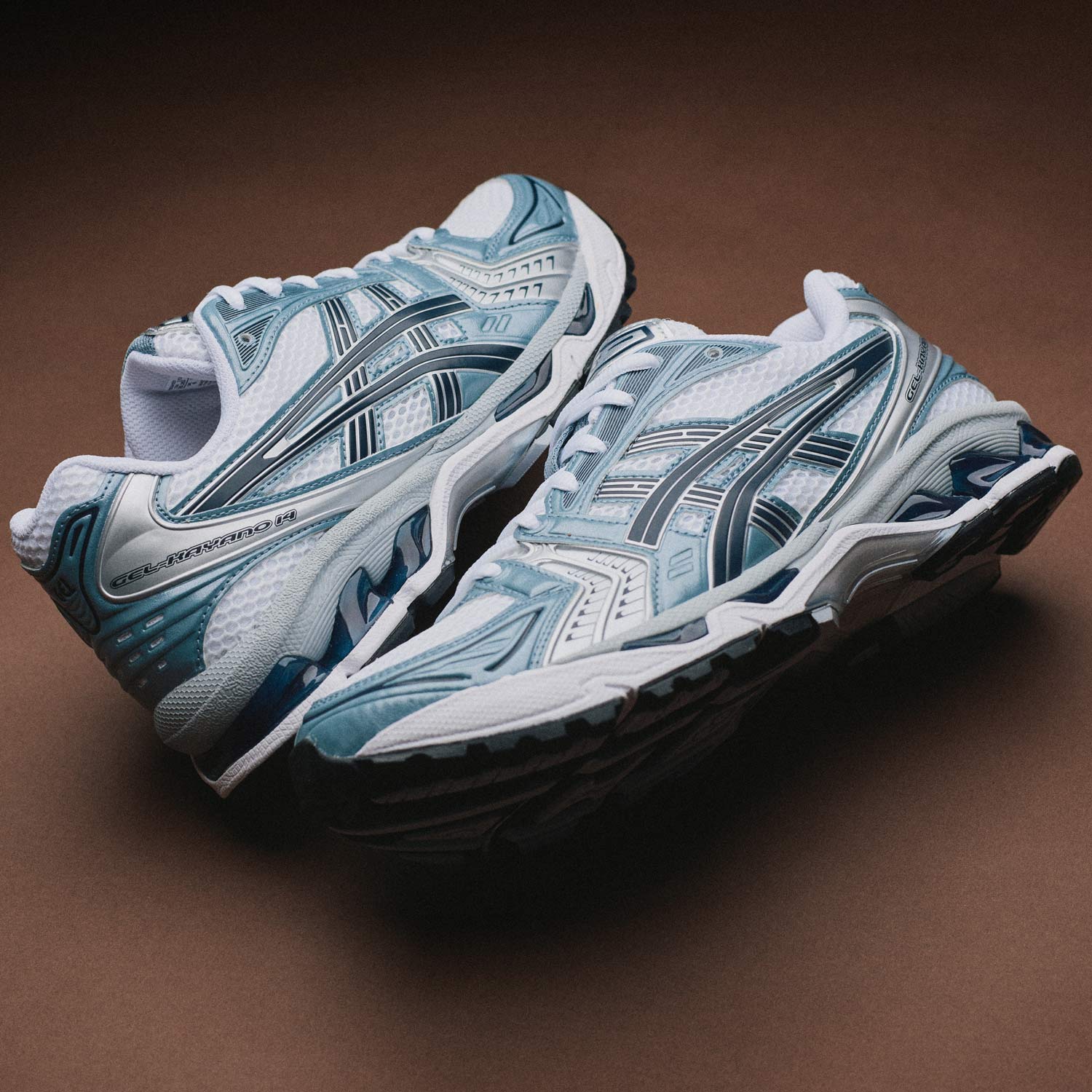 asics-gel-kayano-14-valkoinen-fjordin-harmaa-sneakerask