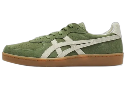 Onitsuka Tiger GSM Moss White Gum, zijaanzicht van groen suède sneaker met wit strepen en gumzool