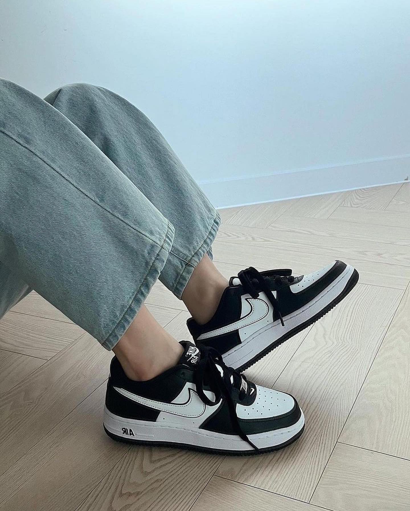 Nike Air Force 1 Low '07 White Swoosh Panda