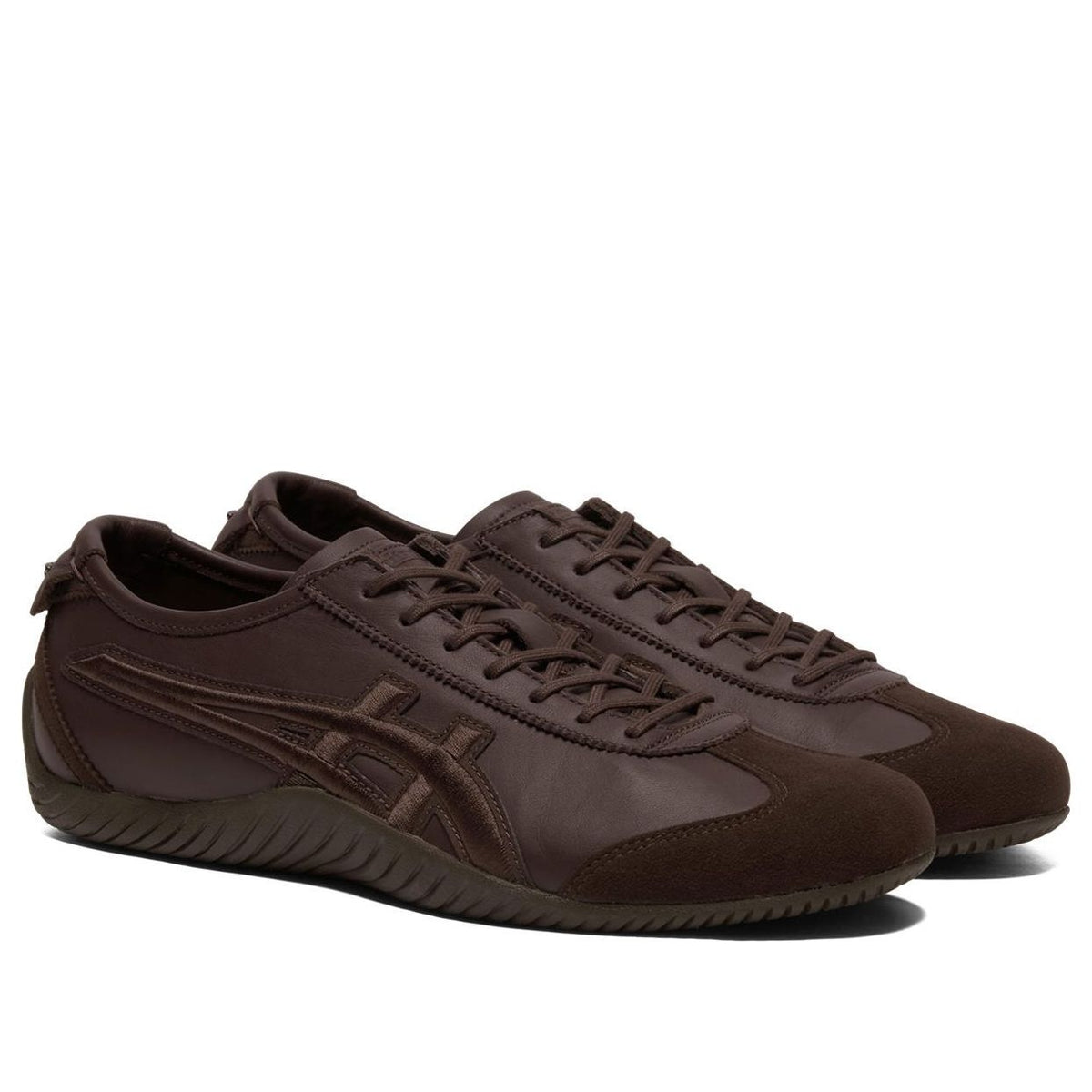 Onitsuka Tiger Mexico 66 Driving Licorice Brown, paar samen met suède details en vetersluiting