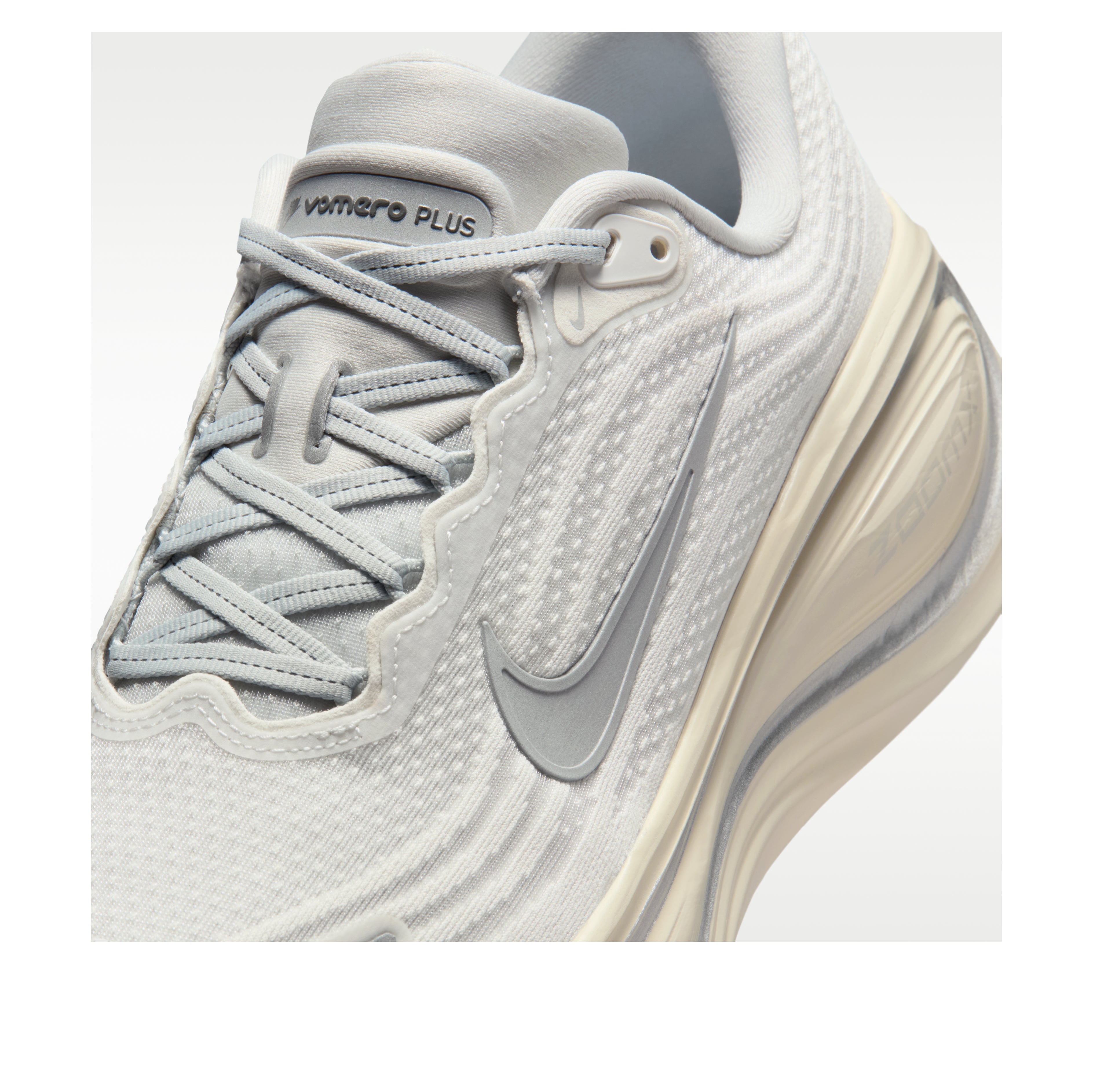 Nike Vomero Plus Running is Mental