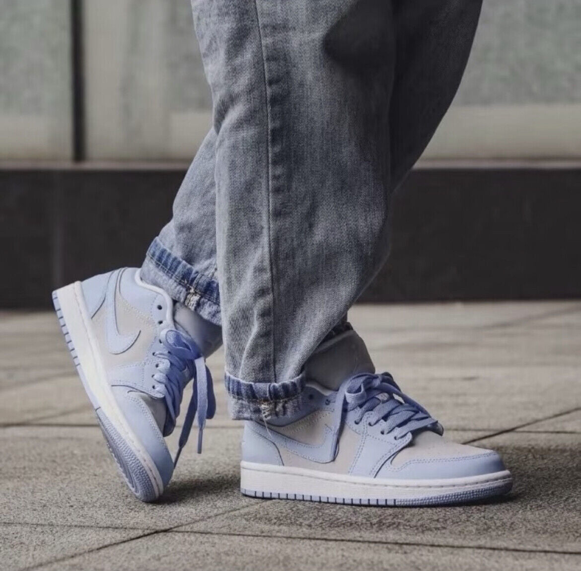 Air Jordan 1 Low Football Grey Aluminum DC0774-050