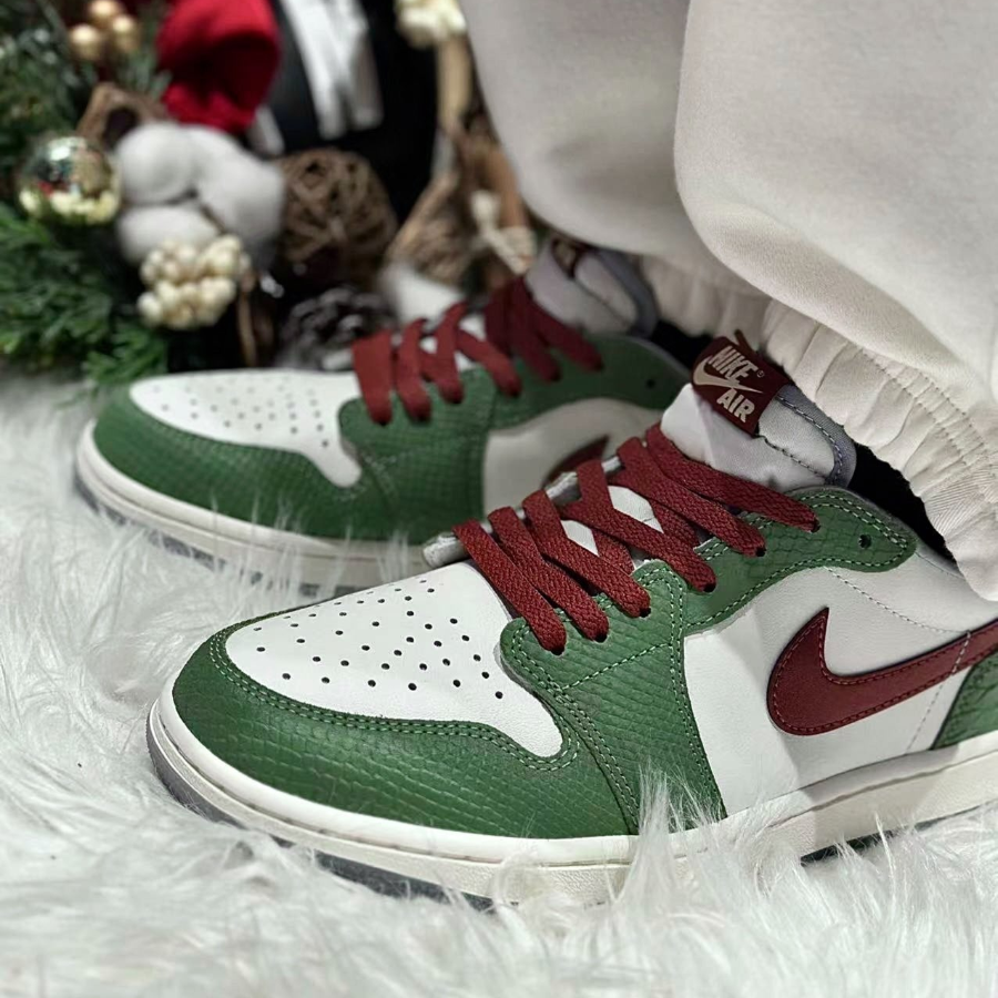 Air Jordan 1 Low OG Year of the Dragon