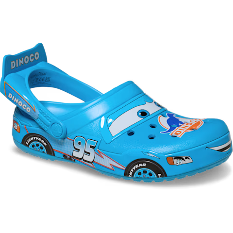Crocs Crocband Clog Cars Lightning McQueen Dinoco, driekwart aanzicht met karakterdetails en racestrepen