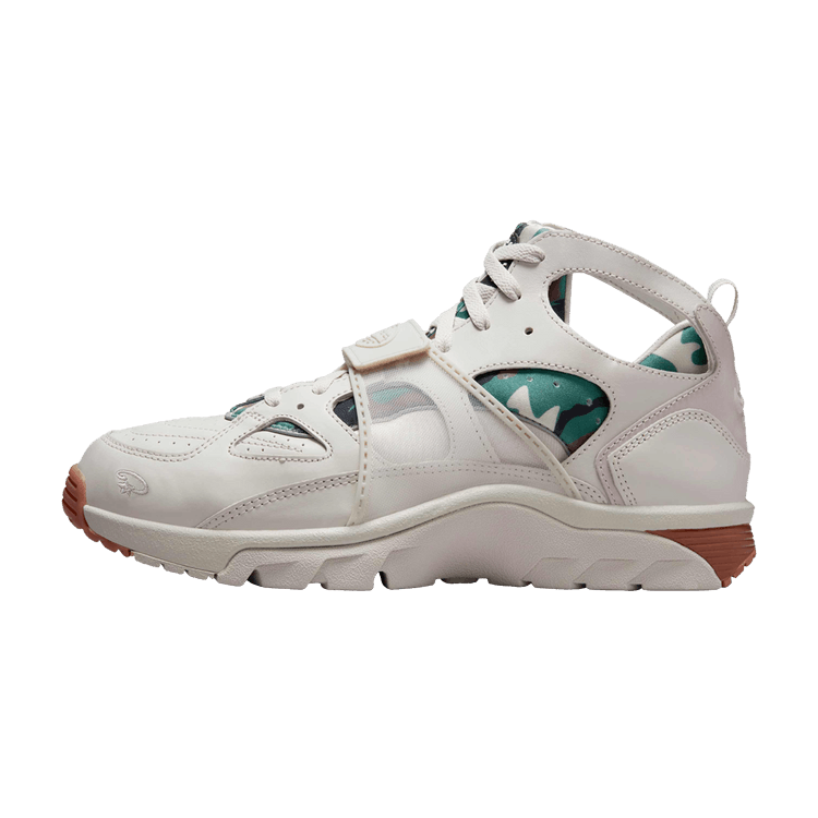 Nike Air Trainer Huarache Corteiz Light Bone