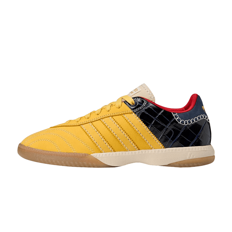 adidas Samba Millennium Wales Bonner Fade Gold Navy Croc, zijaanzicht met geel leer, marineblauwe croc-textuur en witte zool