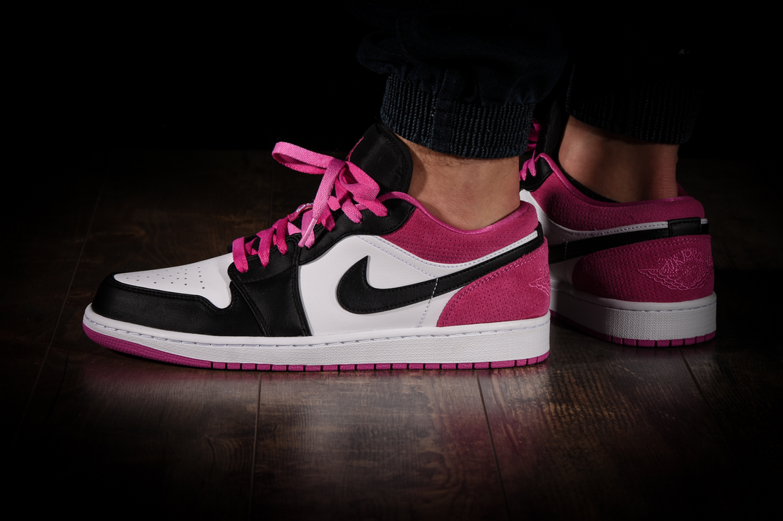 Jordan 1 Low Black Active Fuchsia