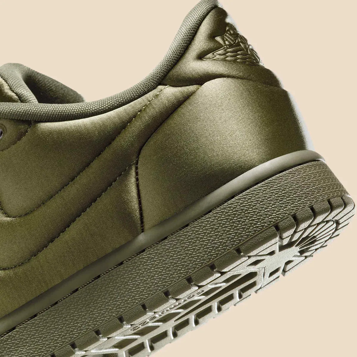Jordan 1 Low Method of Make Satin Medium Olive