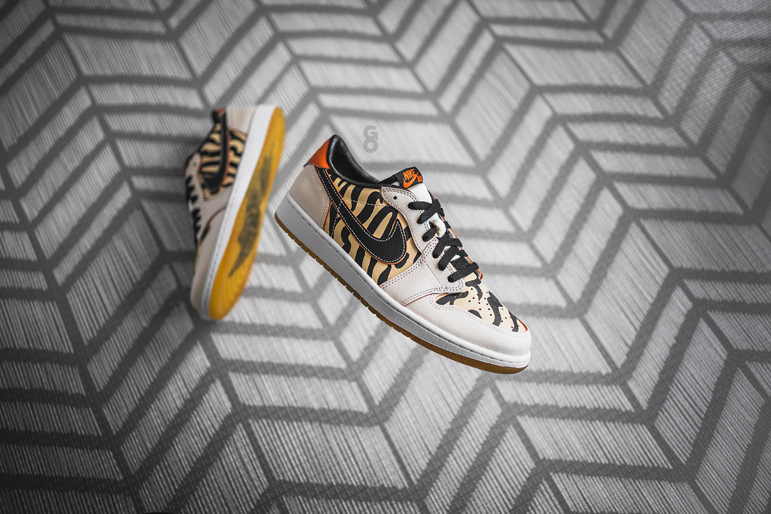 Jordan 1 Low OG Year of the Tiger