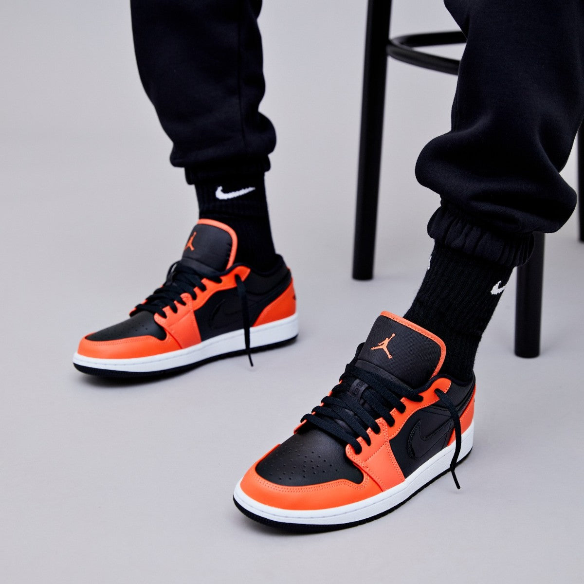 Jordan 1 Low SE Black Turf Orange