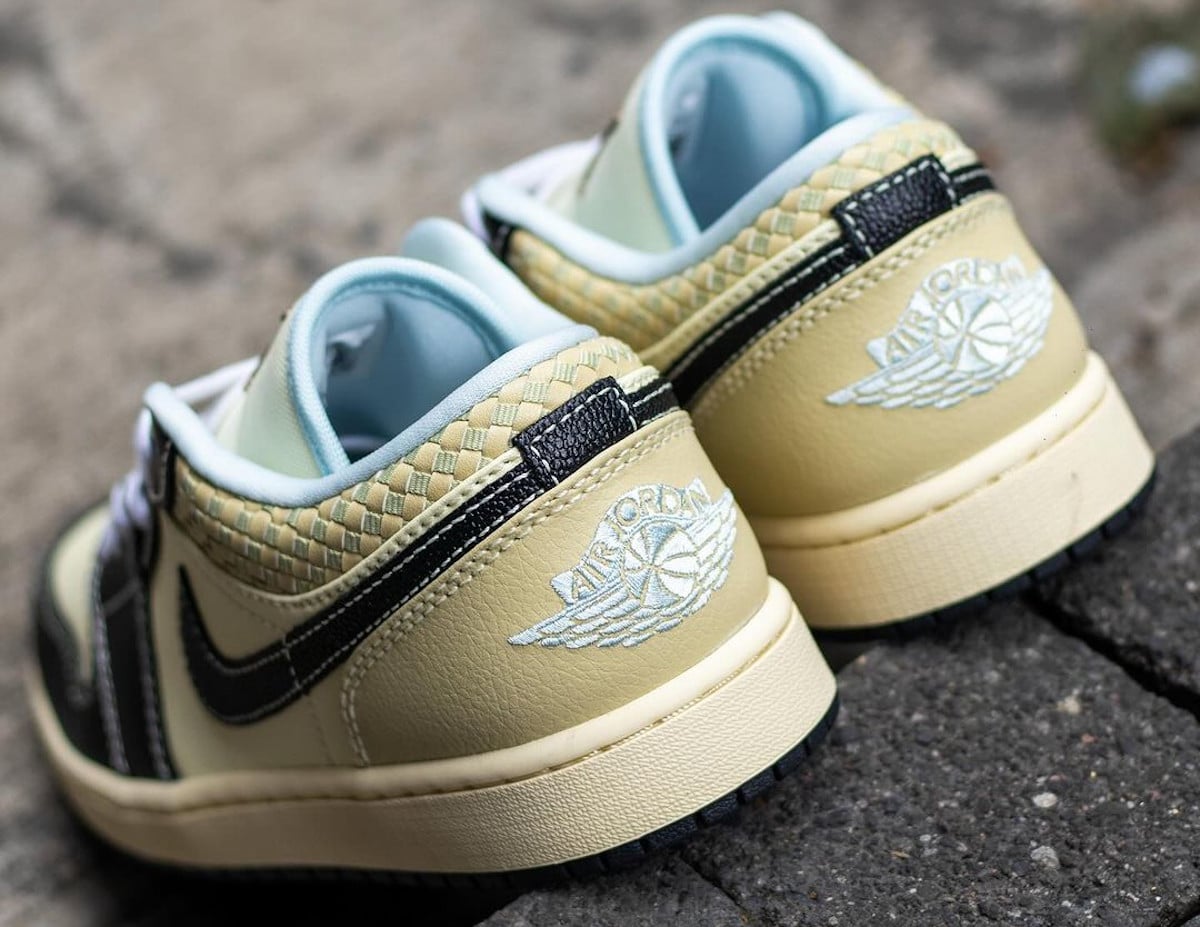 Jordan 1 Low SE Coconut Milk Black Muslin