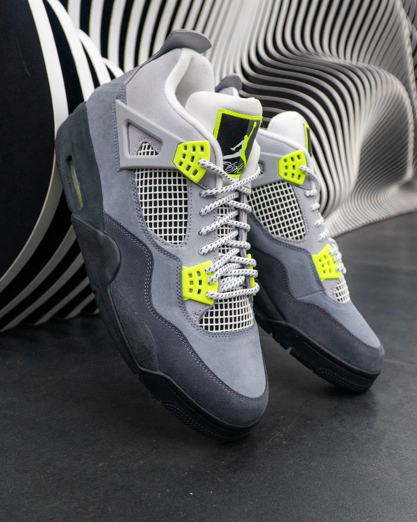 Jordan 4 Retro SE 95 Neon