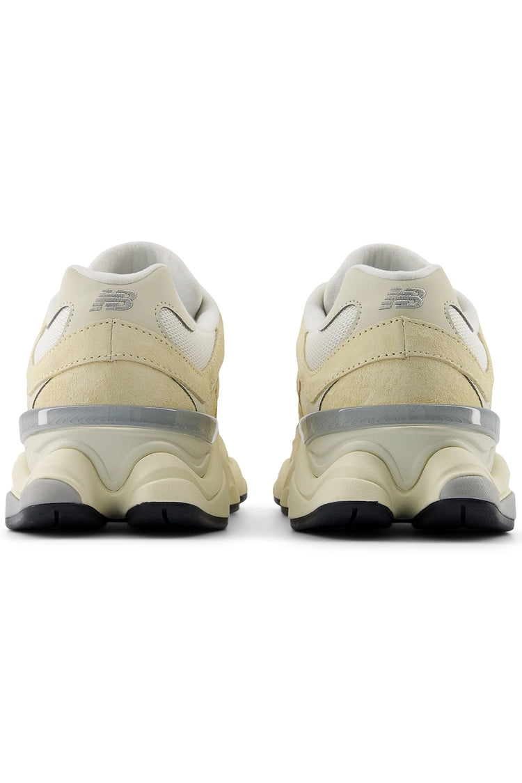 New Balance 9060 Calcium Sea Salt