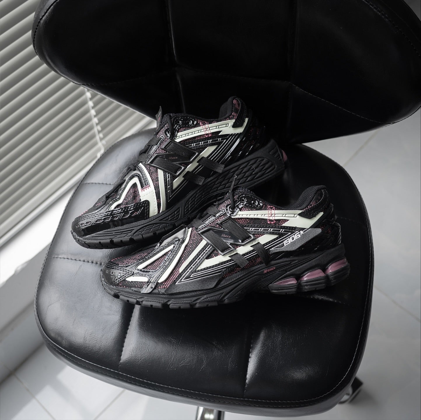 New Balance 1906A Black Pink