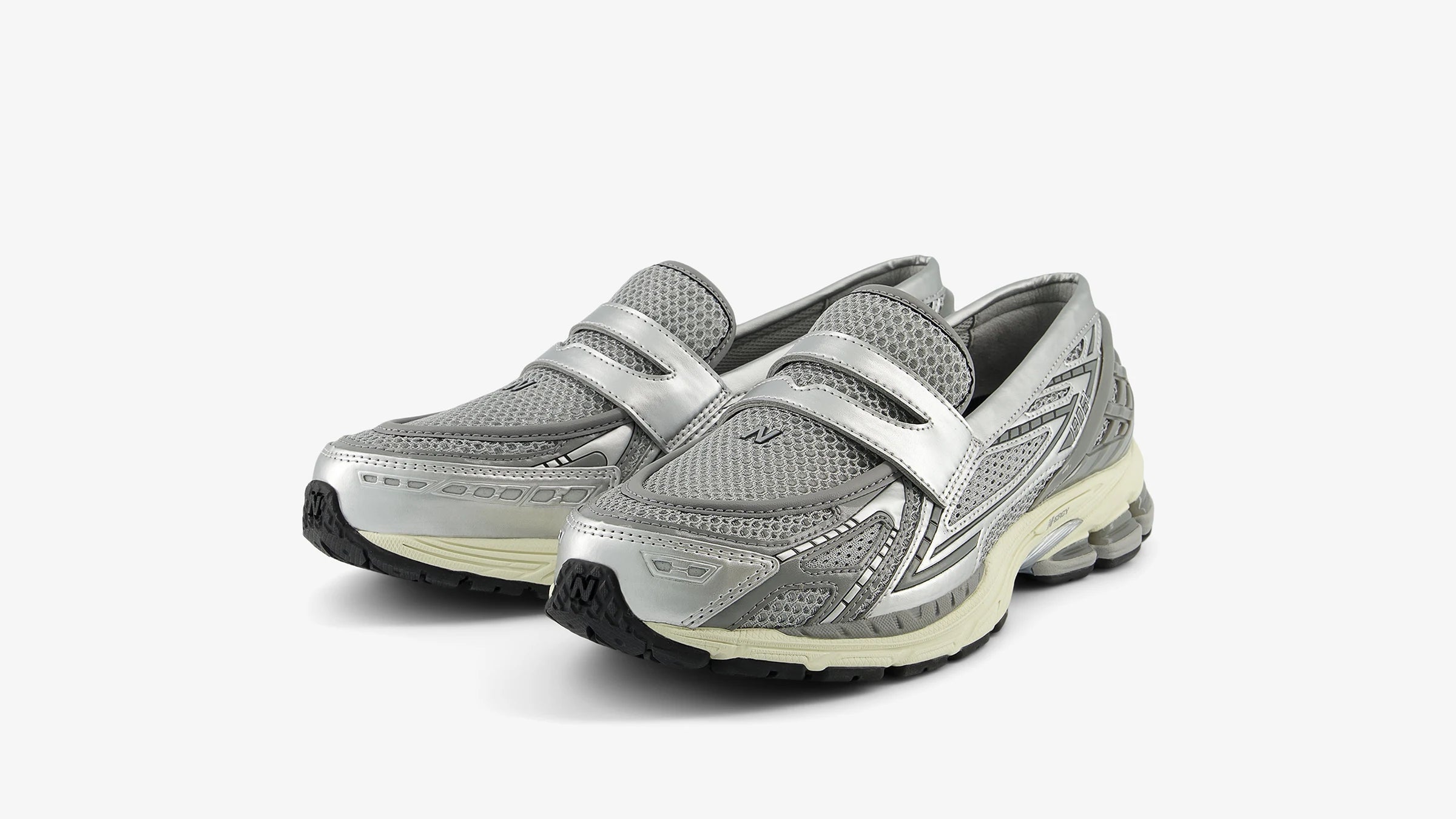New Balance 1906L Metallic Silver