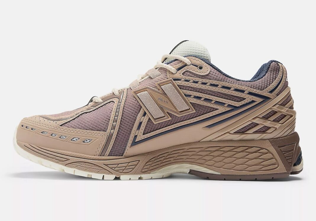 New Balance 1906R Earth Shadow Flat Taupe