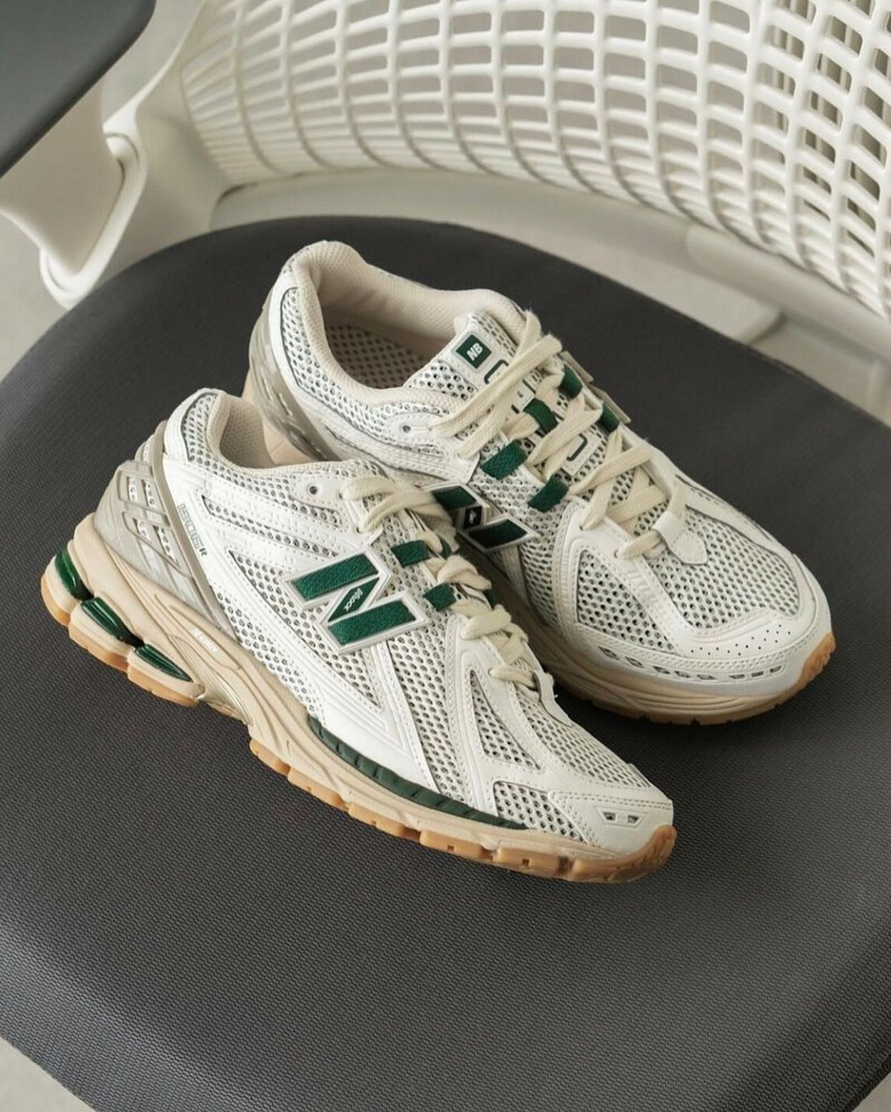 New Balance 1906R White Green Cream