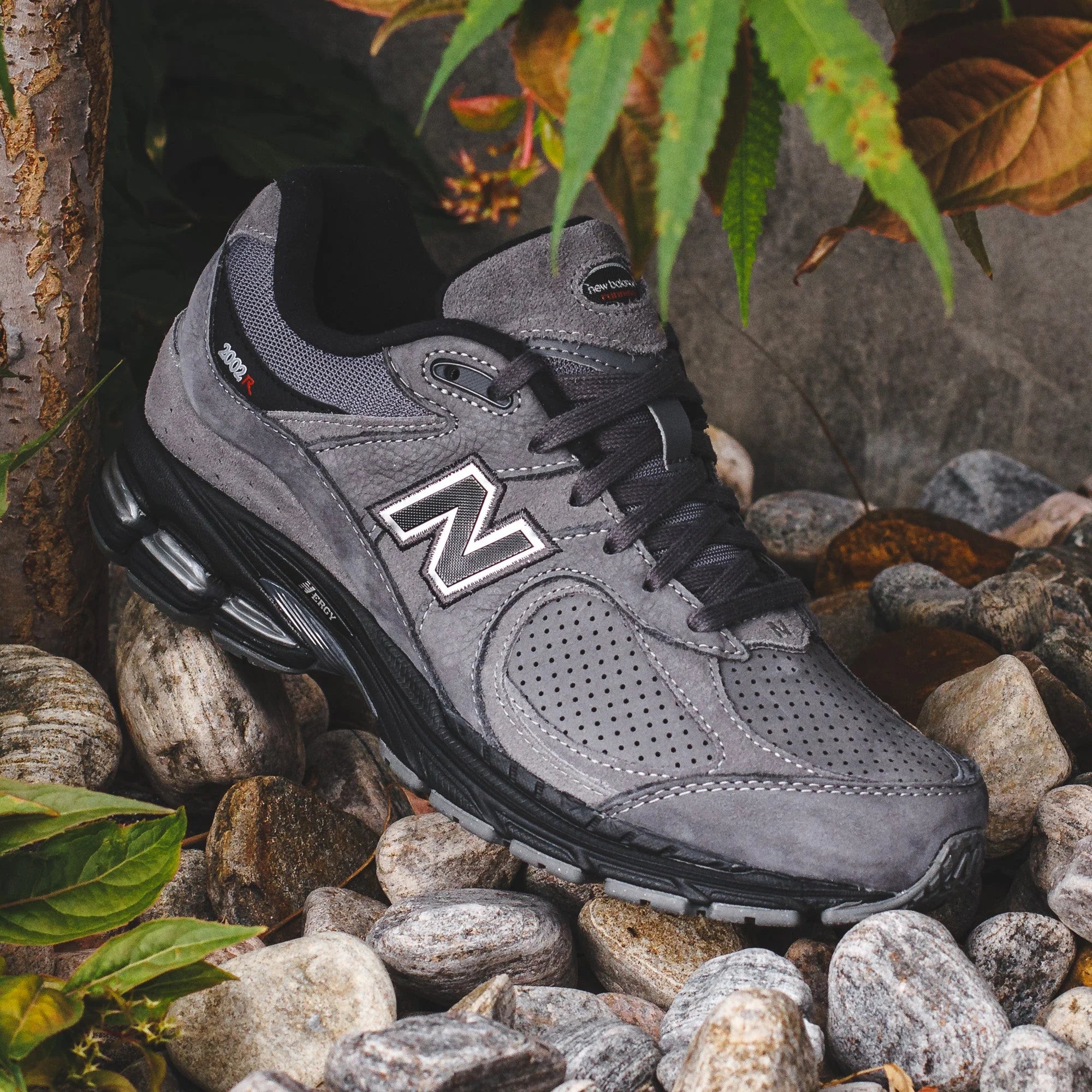 New Balance 2002R Castlerock Black