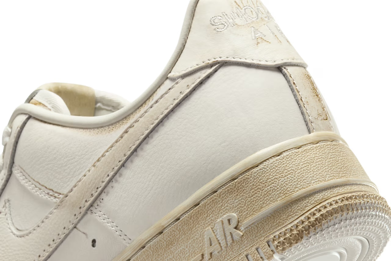 Nike Air Force 1 Low .SWOOSH Dirty Triple White