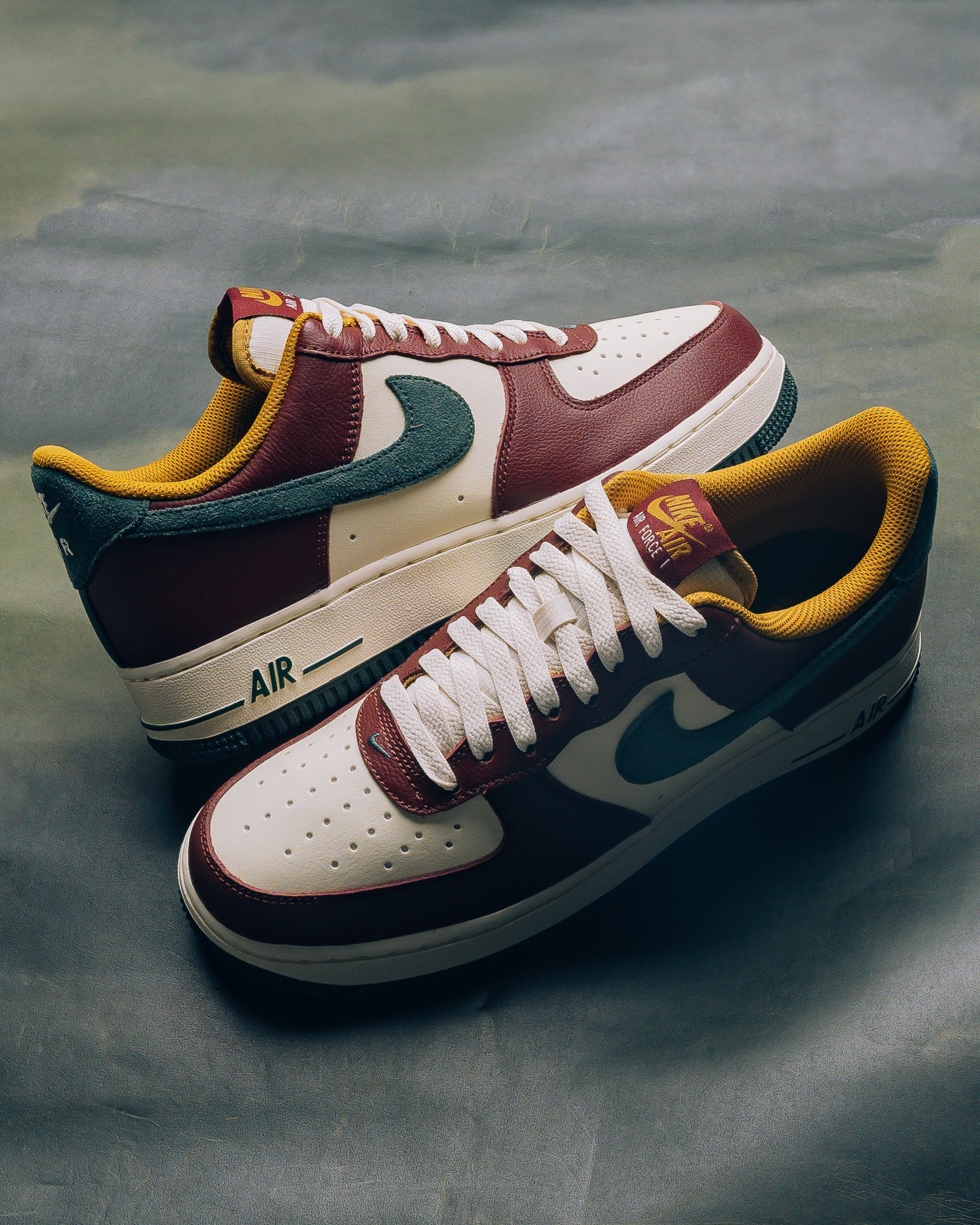 Nike Air Force 1 Low '07 LV8 Dark Team Red Vintage Green