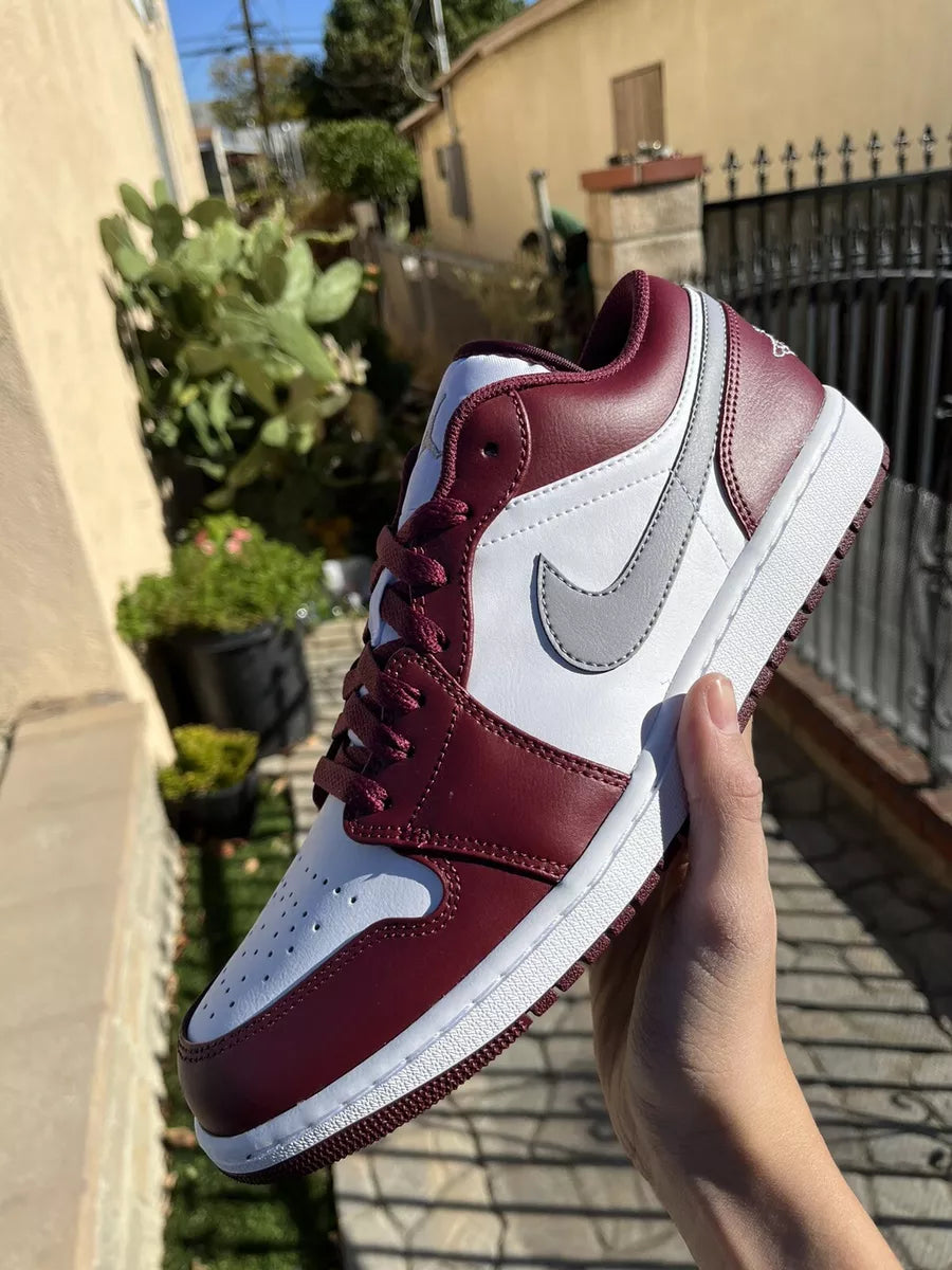 Nike Air Jordan 1 Low Bordeaux