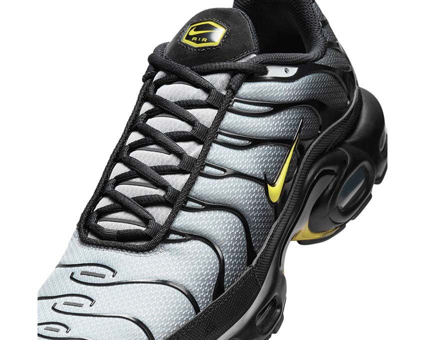 Nike Air Max Plus Black Opti Yellow