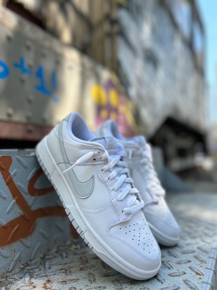 Nike Dunk Low Retro White Pure Platinum