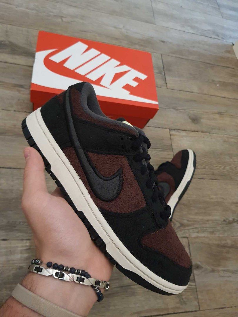 Nike Dunk Low SE Fleece Burgundy Crush
