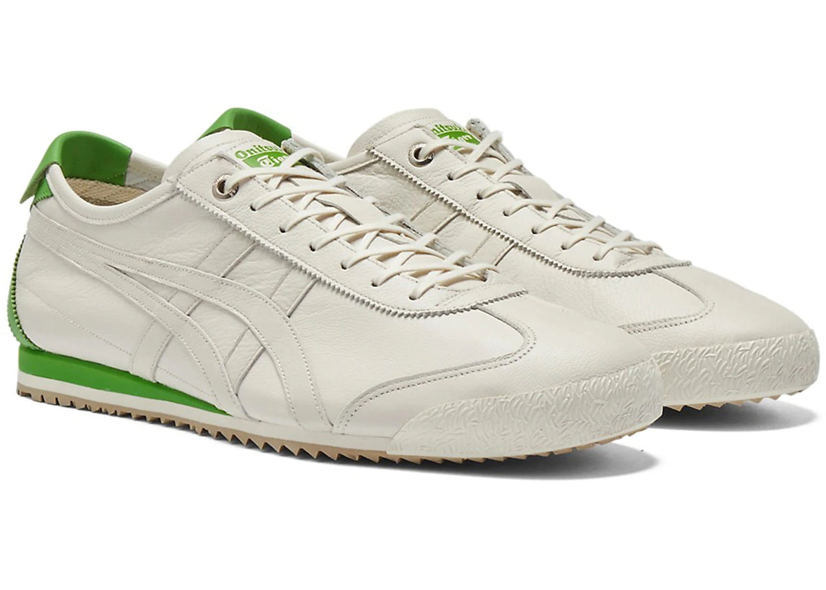 Onitsuka Tiger Mexico 66 SD Cream Birch Green, paar samen van voren met crèmekleurige bovenwerk en groene zijpanelen