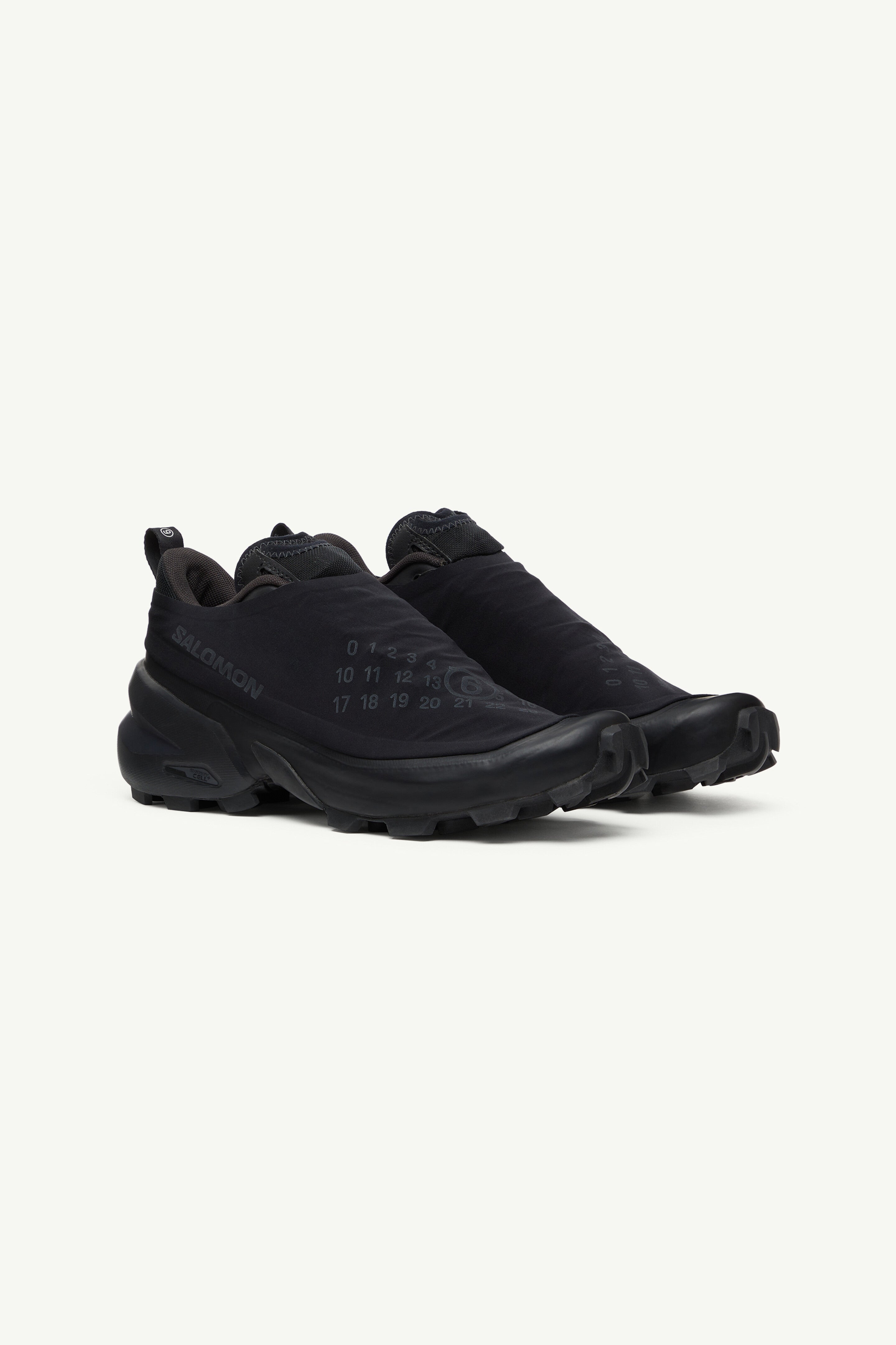 Salomon Cross Dust MM6 Maison Margiela Black