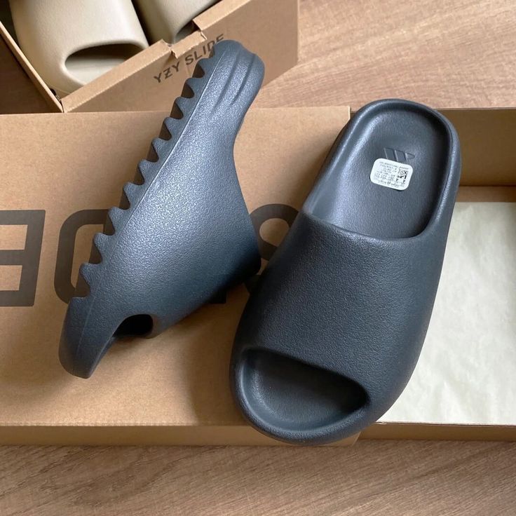 Adidas Yeezy Slide Onyx