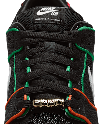 Nike SB Dunk Low Bronx Girls Skate