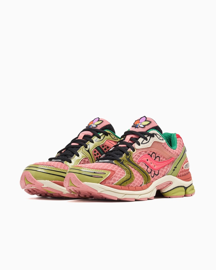 Saucony ProGrid Triumph 4 Jae Tips Flowers Grow Uptown Virginia Creeper