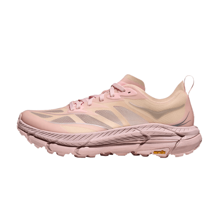 HOKA Mafate Speed 4 Lite 'Rose Tea' zijaanzicht met roze upper en geribbelde zool