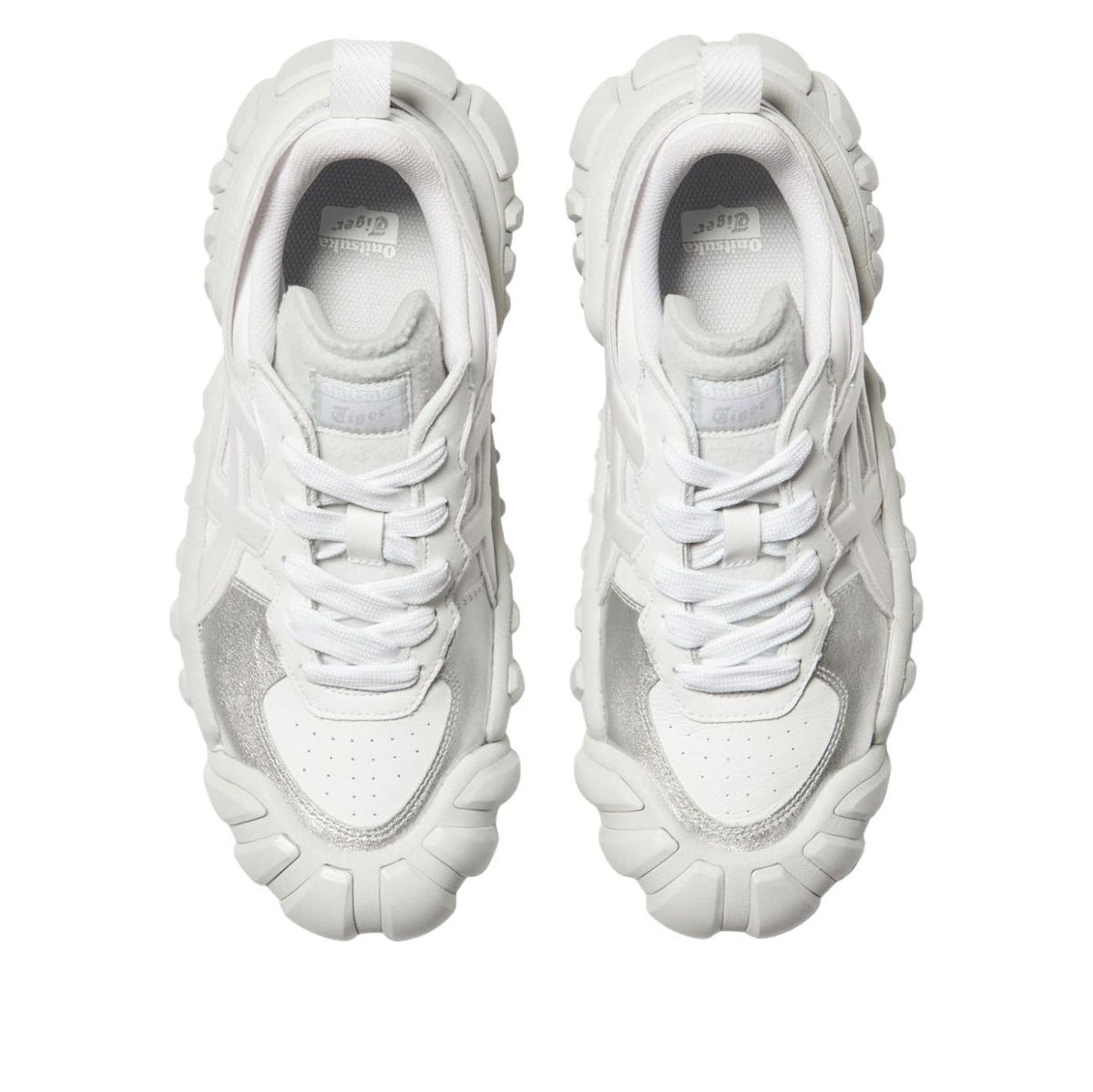 Onitsuka Tiger Dentigre LS White Metallic Silver bovenaanzicht paar schoenen, witte veters zichtbaar