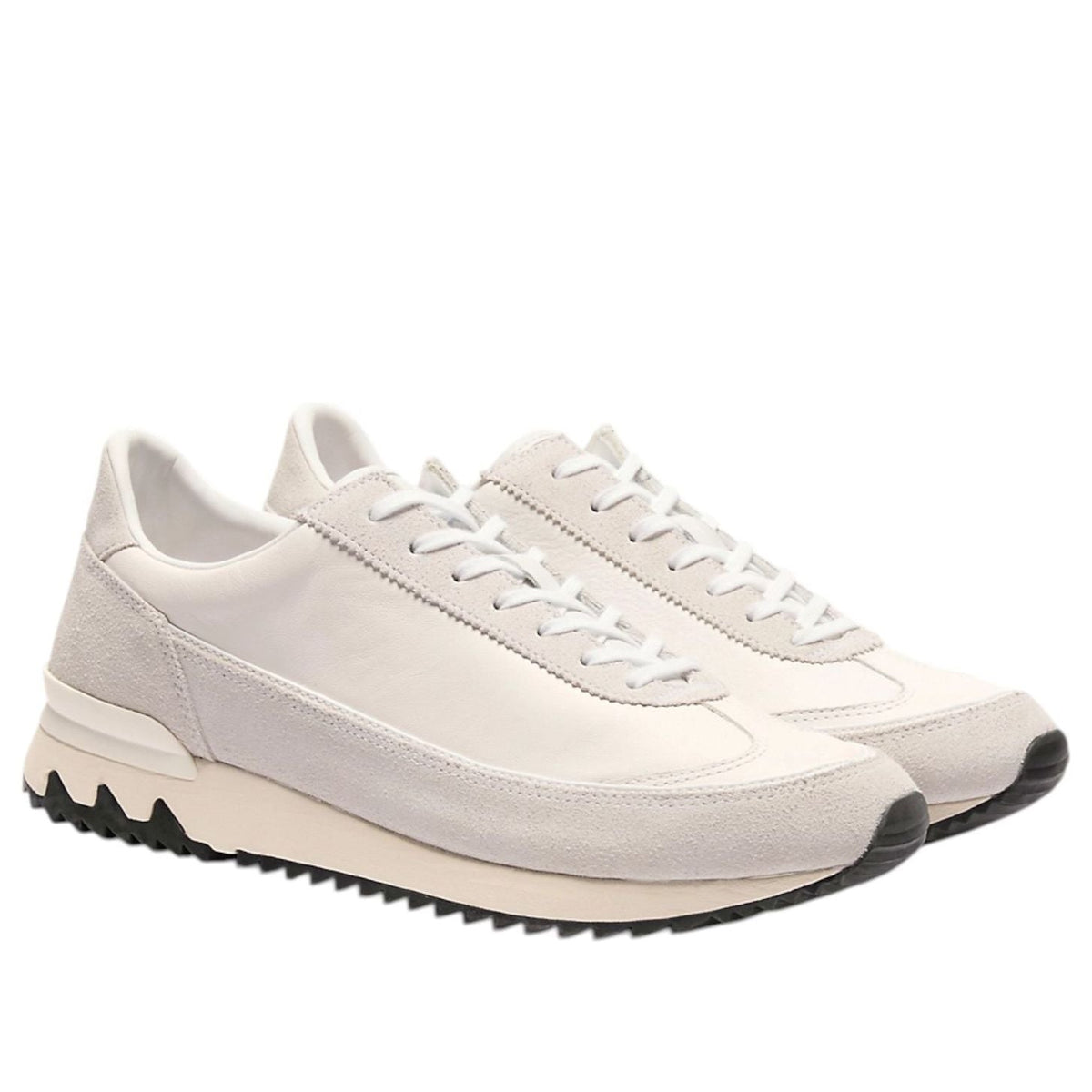 Onitsuka Tiger HSINTI White paar samen vooraanzicht met witte veters en nubuck details
