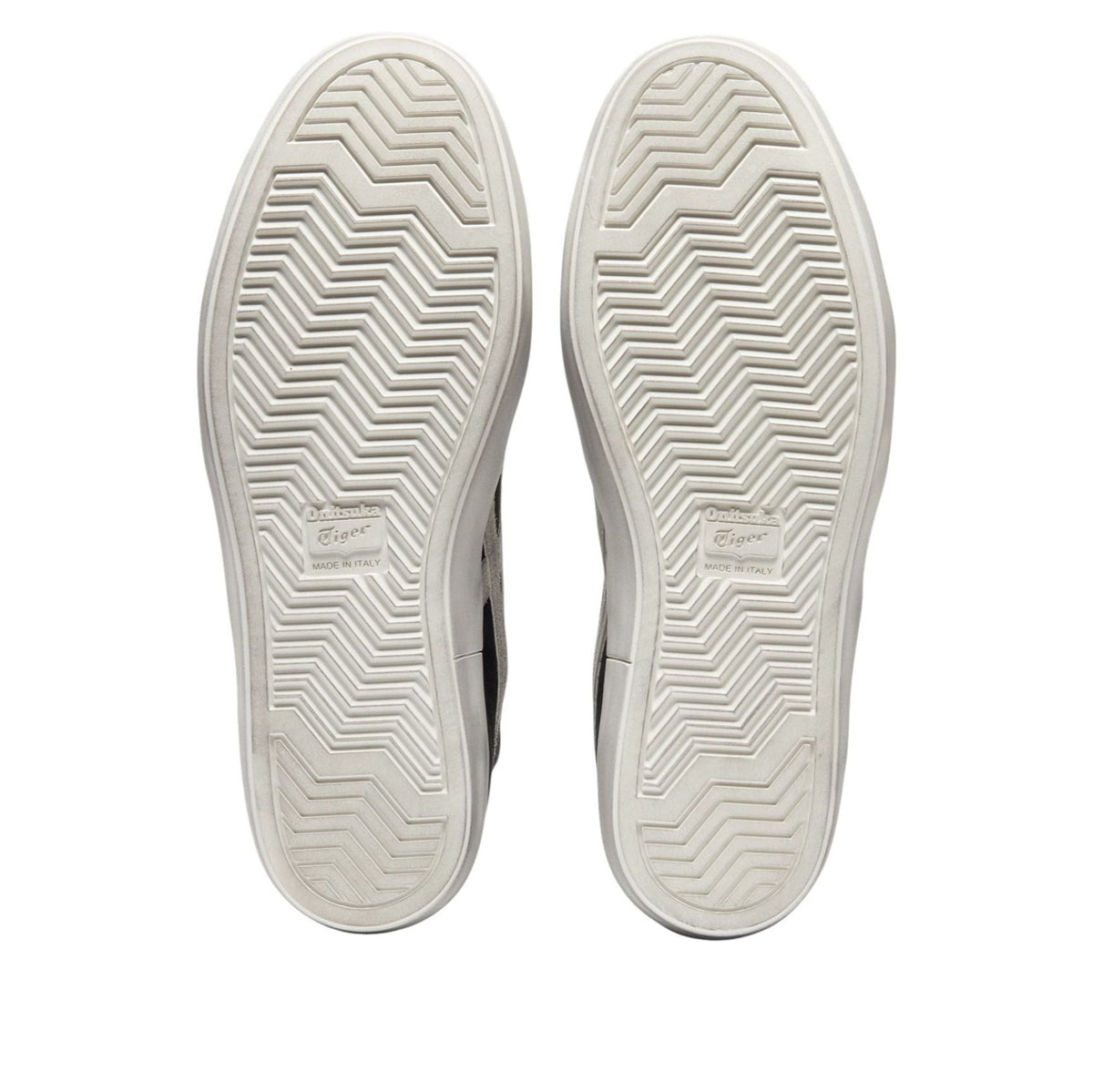 Onitsuka Tiger Fabre MT Italian Made Black White, zoolprofiel met zigzagpatroon en Made in Italy