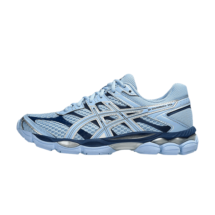 ASICS Gel-Cumulus 16 Stone Wash Independence Blue, zijaanzicht met lichtblauwe mesh en donkerblauwe accenten