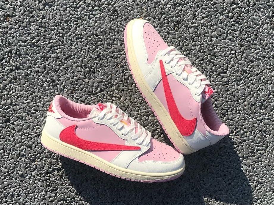 Nike Air Jordan 1 Retro Low OG SP Travis Scott Sail Tropical Pink