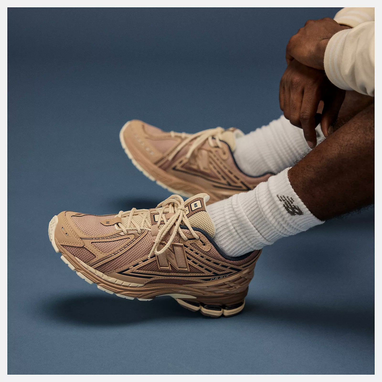 New Balance 1906R Earth Shadow Flat Taupe
