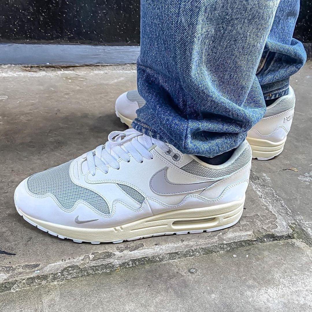 Nike Air Max 1 Patta Waves White Silver
