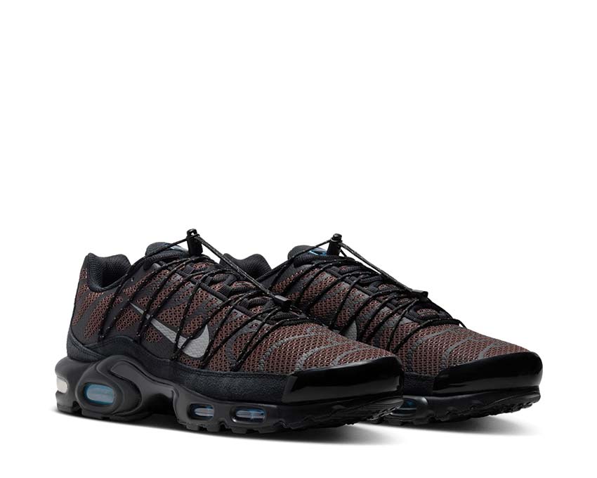 Nike Air Max Plus Utility
Baroque Brown

