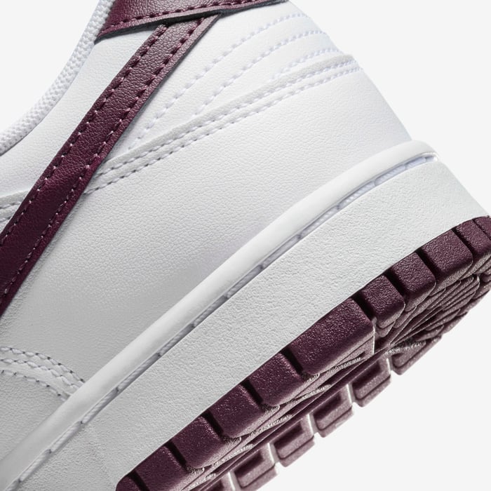Nike Dunk Low Retro
White Night Maroon