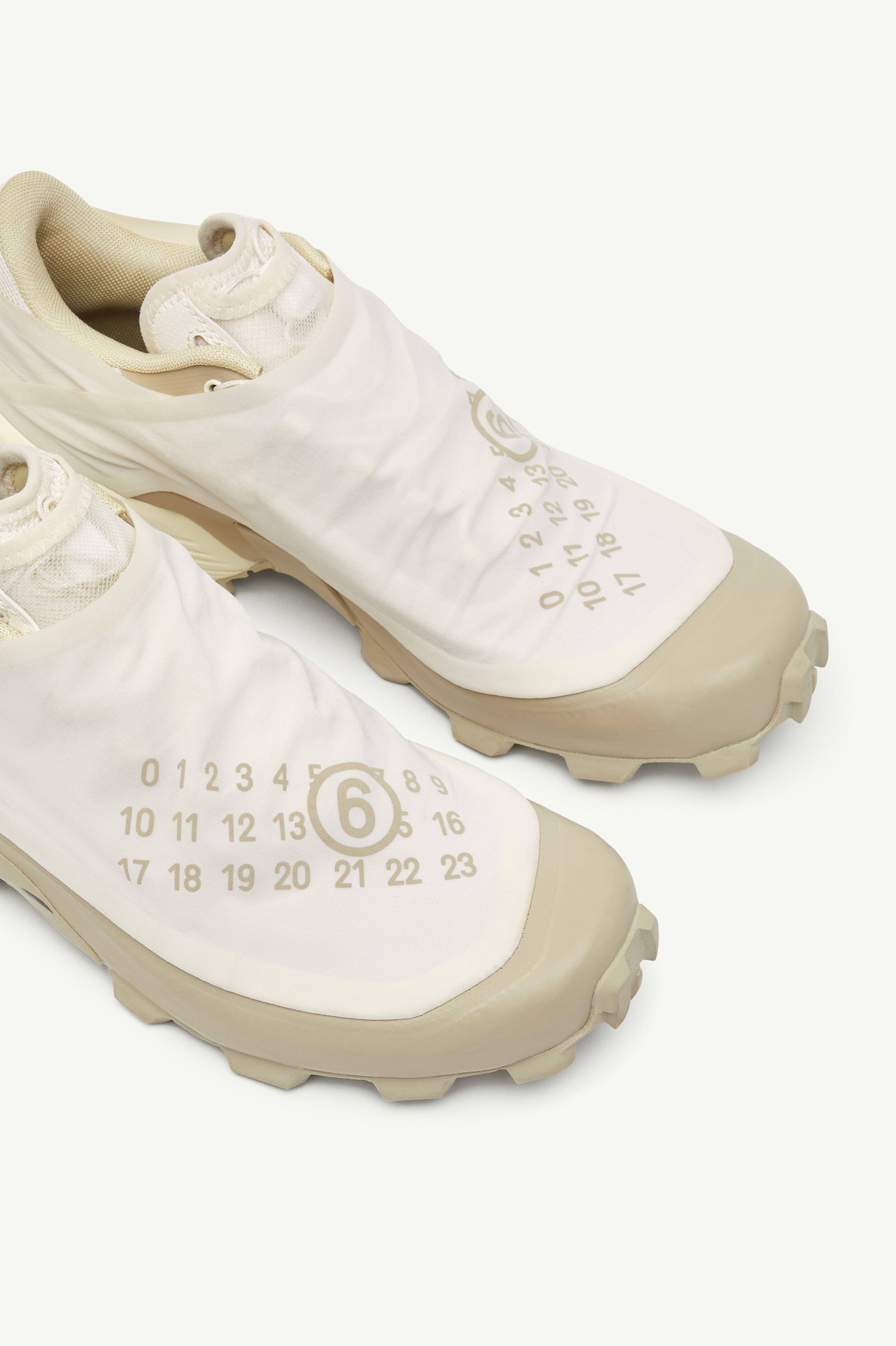 Salomon Cross Dust MM6 Maison Margiela Vanilla Ice Eucalyptus