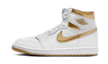 Air Jordan 1 Retro High OG Metallic Gold